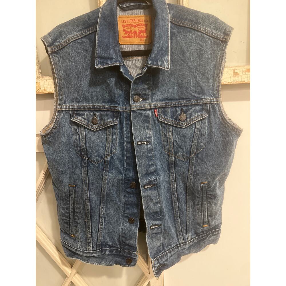 Levi’s size medium mens denim trucker vest
